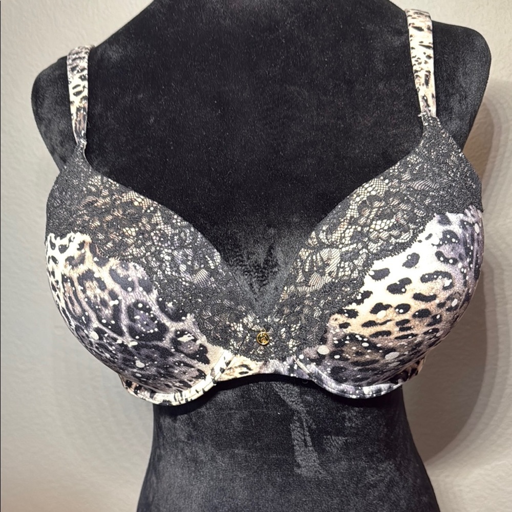 Victoria's Secret Leopard Lace Bra in Black and Cream